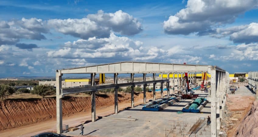 Montage de la charpente en béton par Best Beton